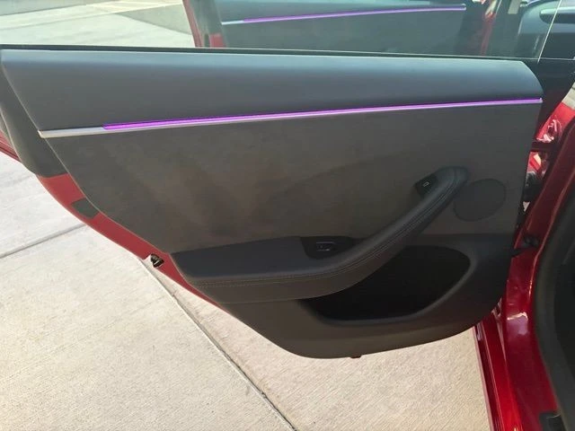 2025 Tesla Model 3 Performance - Image 14 of 21