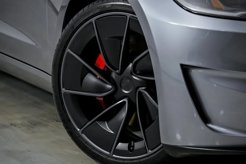 2025 Tesla Model 3 Performance - Image 4 of 21