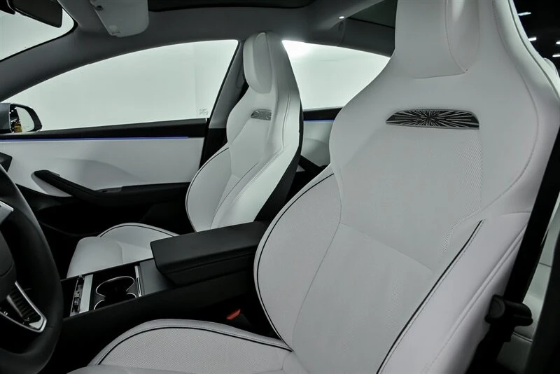 2025 Tesla Model 3 Performance - Image 21 of 21