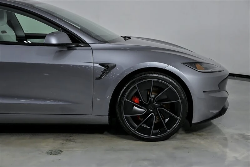 2025 Tesla Model 3 Performance - Image 15 of 21