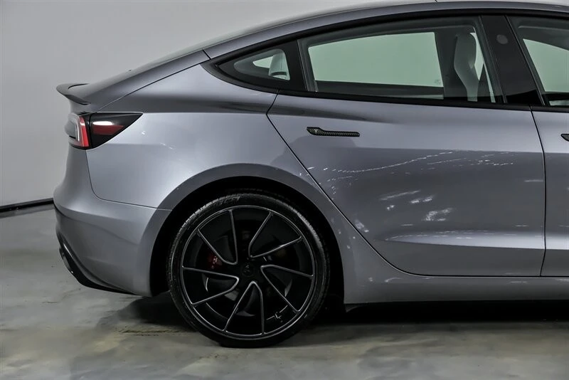 2025 Tesla Model 3 Performance - Image 13 of 21