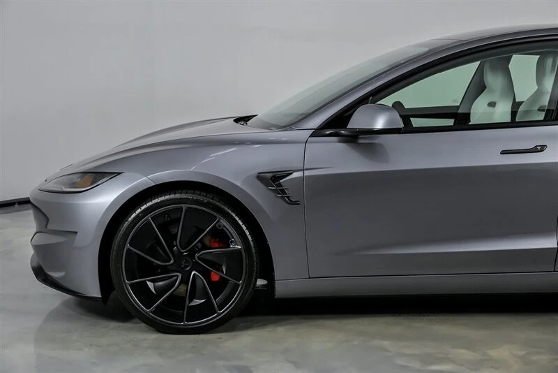 2025 Tesla Model 3 Performance - Image 7 of 21