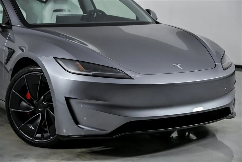 2025 Tesla Model 3 Performance - Image 3 of 21