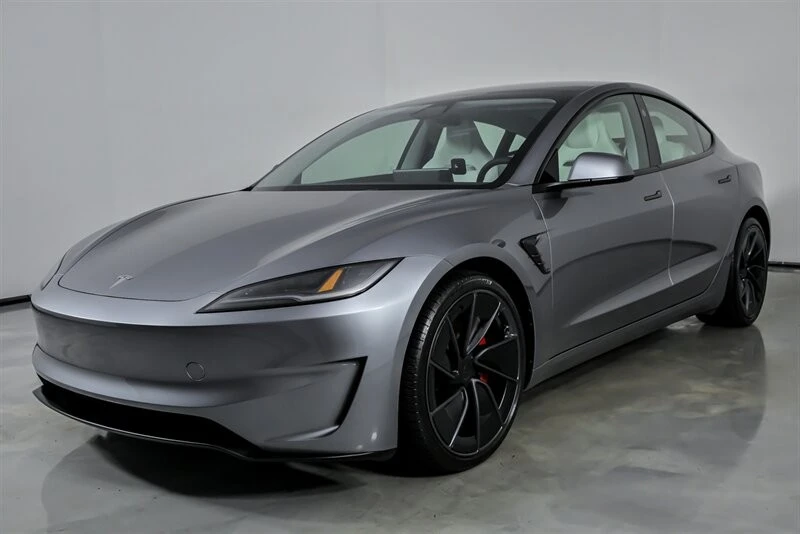 2025 Tesla Model 3 Performance - Image 6 of 21