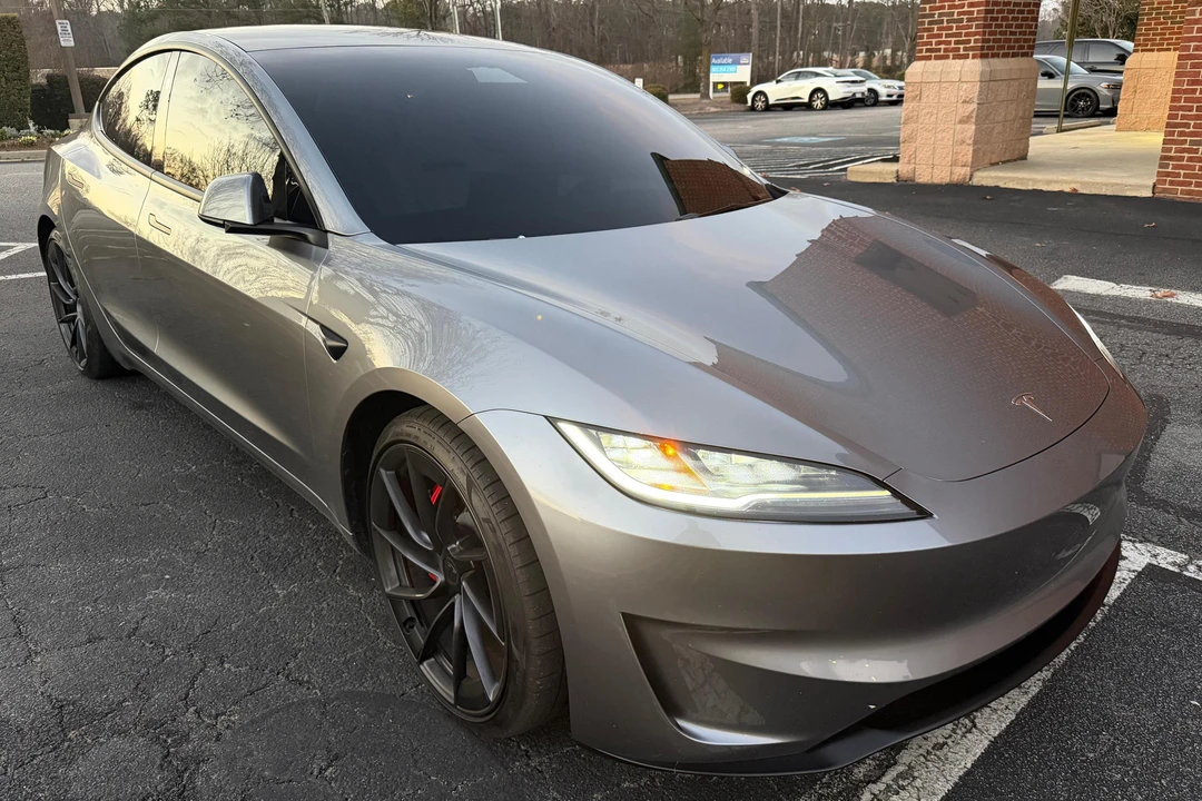 2025 Tesla Model 3 Performance - Image 2 of 31