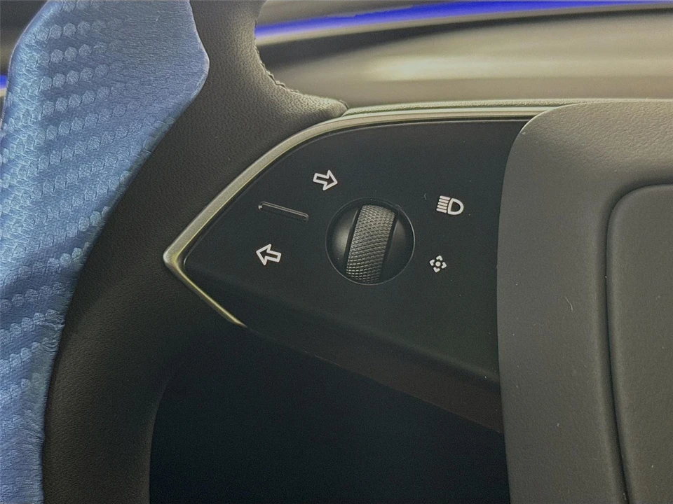 2025 Tesla Model 3 Performance - Image 3 of 18