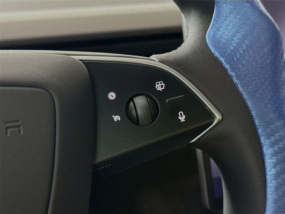 2025 Tesla Model 3 Performance - Image 4 of 18