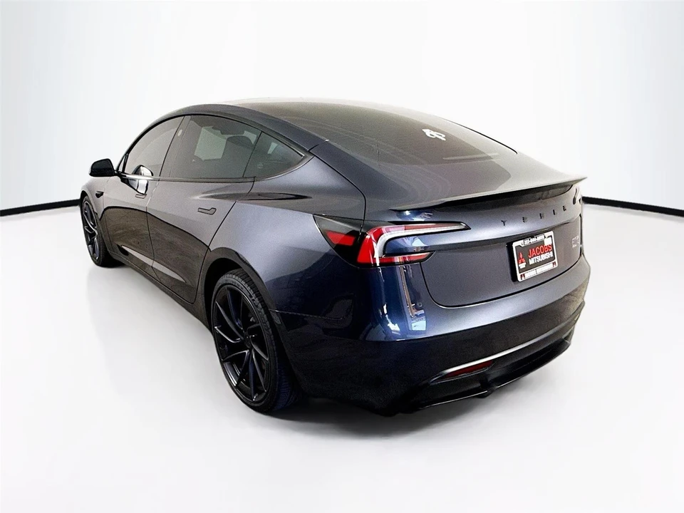 2025 Tesla Model 3 Performance - Image 11 of 18