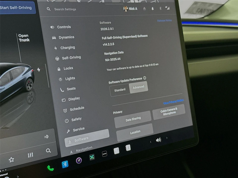 2025 Tesla Model 3 Performance - Image 6 of 18