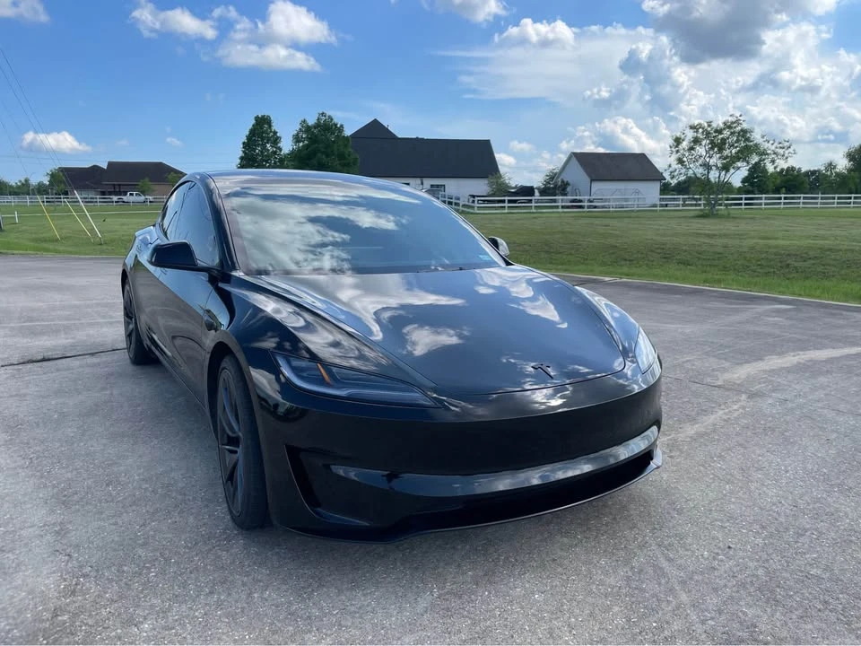 2025 Tesla Model 3 Performance - Image 10 of 10