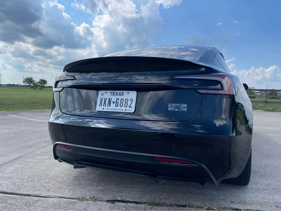 2025 Tesla Model 3 Performance - Image 2 of 10