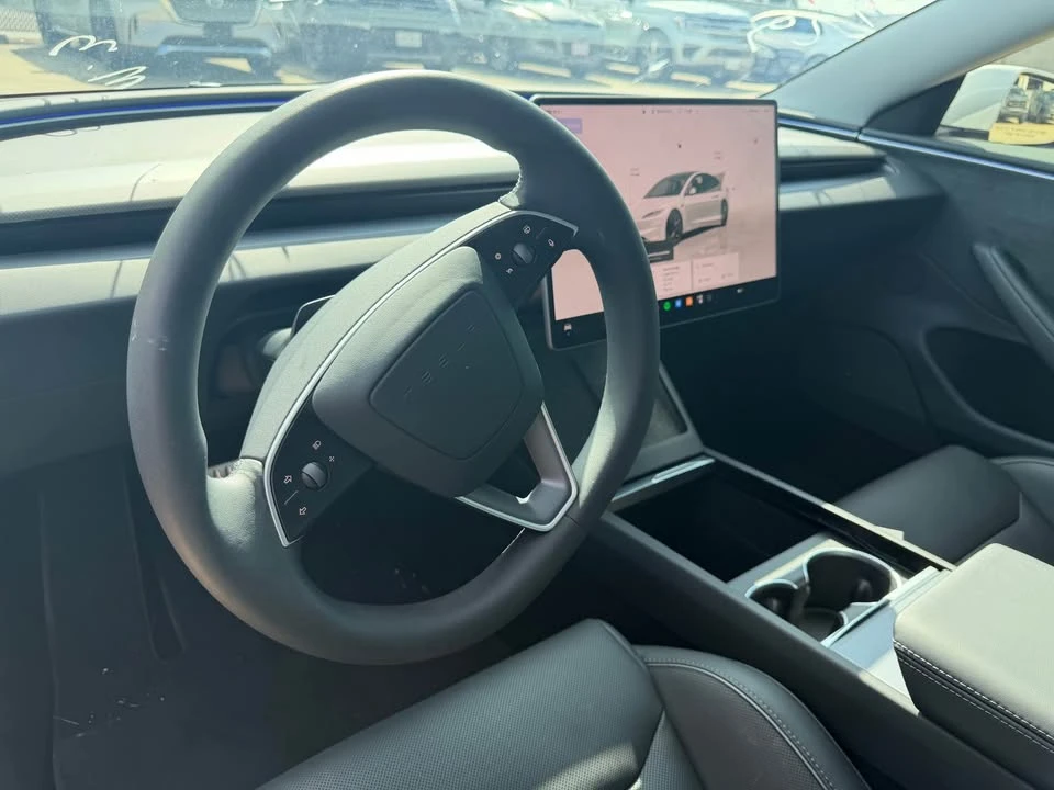 2025 Tesla Model 3 Performance - Image 3 of 9
