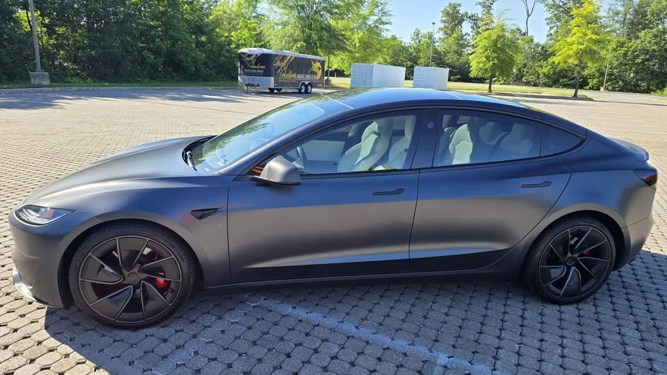 2025 Tesla Model 3 Performance - Image 4 of 21