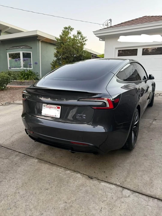 2025 Tesla Model 3 Performance - Image 4 of 6