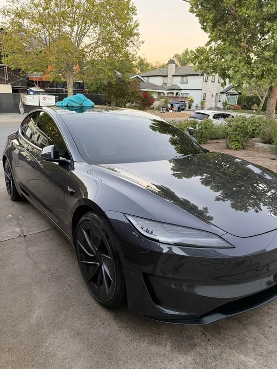 2025 Tesla Model 3 Performance - Image 3 of 6