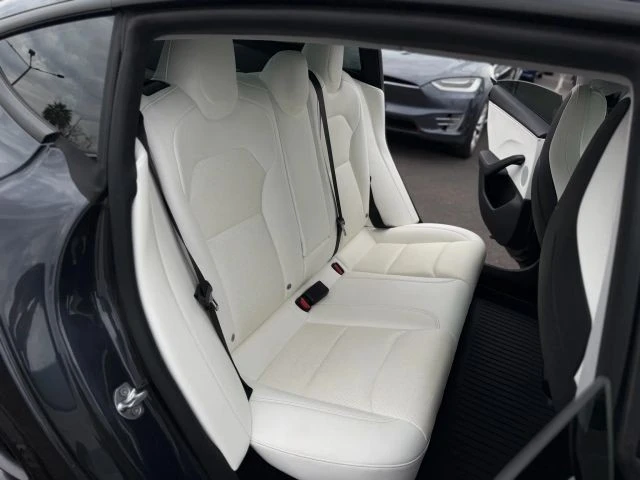 2025 Tesla Model 3 Performance - Image 11 of 12