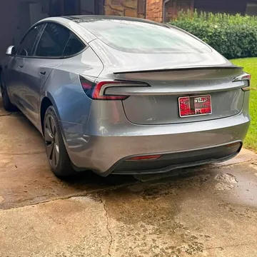 2025 Tesla Model 3 Rear-Wheel Drive (RWD)