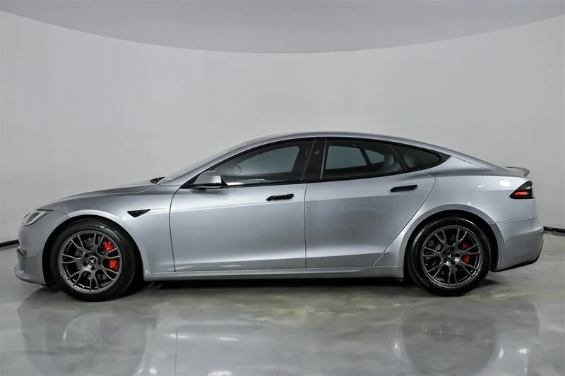 2025 Tesla Model S Plaid - Image 8 of 21