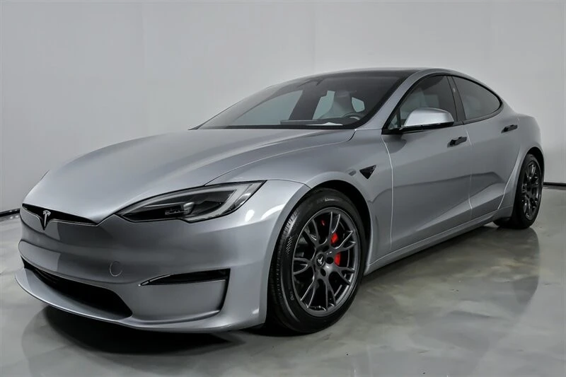 2025 Tesla Model S Plaid - Image 6 of 21