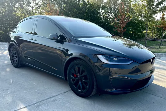 2025 Tesla Model X Plaid