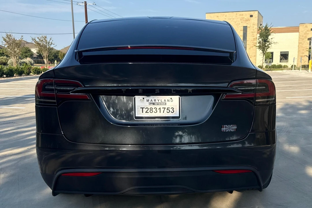 2025 Tesla Model X Plaid - Image 5 of 31