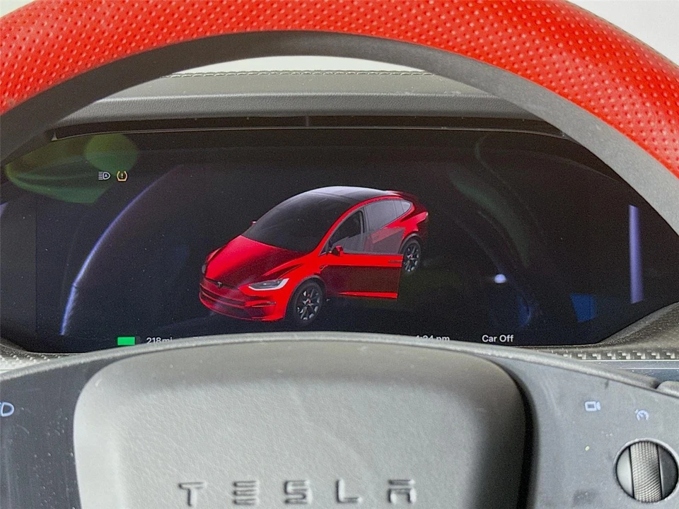 2025 Tesla Model X Plaid - Image 8 of 14