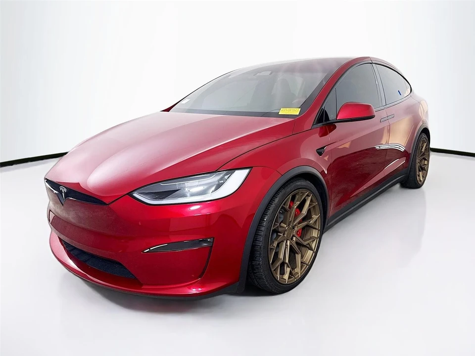 2025 Tesla Model X Plaid - Image 3 of 14