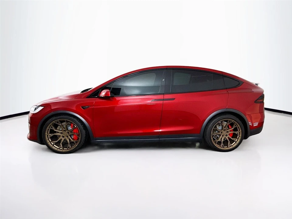 2025 Tesla Model X Plaid - Image 4 of 14