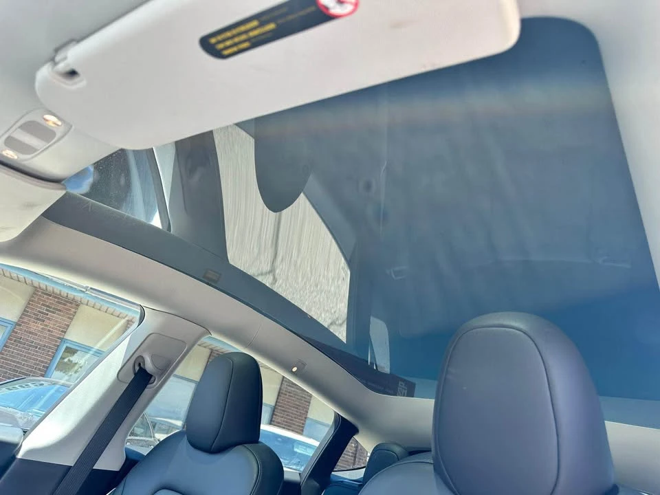 2025 Tesla Model Y - Image 14 of 17