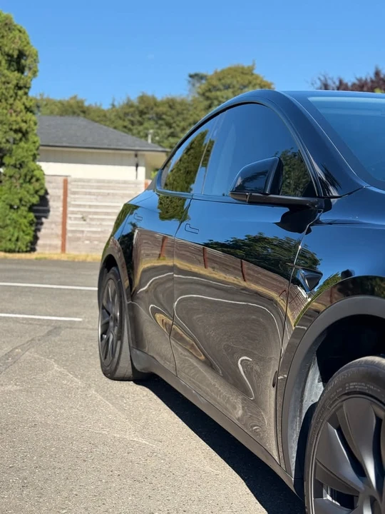 2025 Tesla Model Y - Image 7 of 7