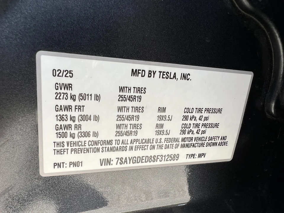 2025 Tesla Model Y - Image 12 of 21