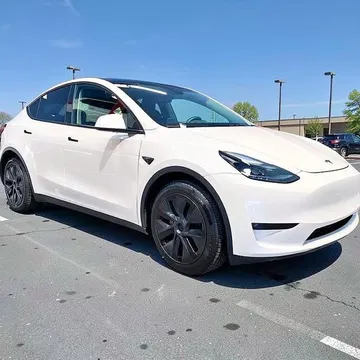 2025 Tesla Model Y Long Range