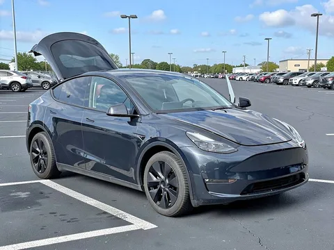 2025 Tesla Model Y Long Range