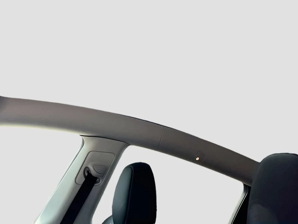 2025 Tesla Model Y - Image 10 of 11