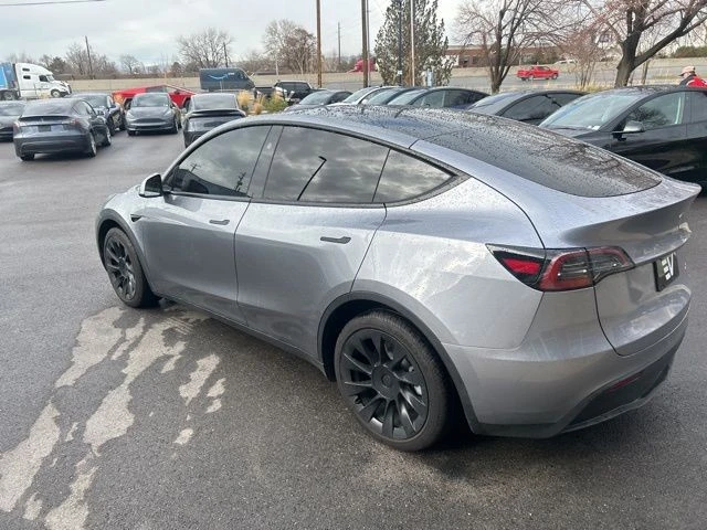2025 Tesla Model Y - Image 6 of 21