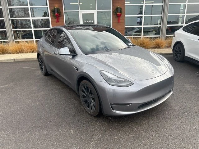 2025 Tesla Model Y - Image 2 of 21