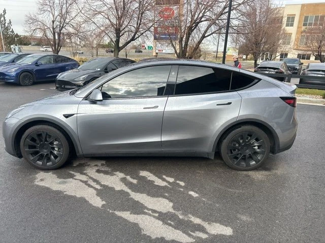2025 Tesla Model Y - Image 5 of 21