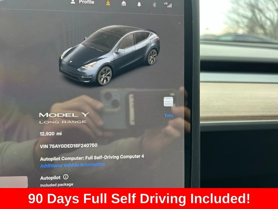 2025 Tesla Model Y - Image 16 of 17