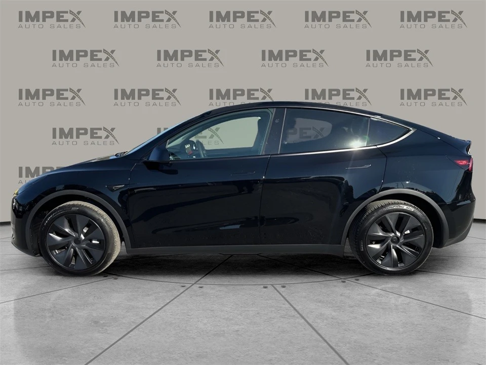 2025 Tesla Model Y - Image 2 of 12