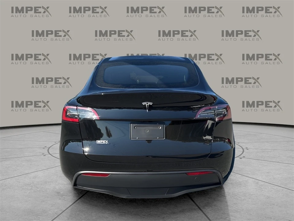 2025 Tesla Model Y - Image 4 of 12