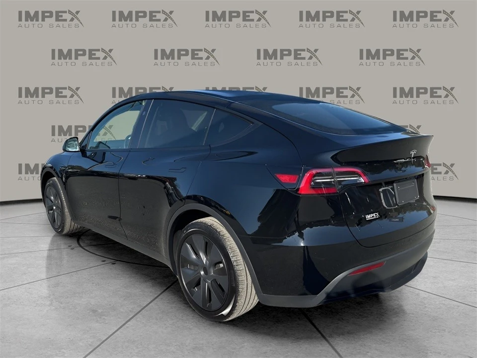 2025 Tesla Model Y - Image 3 of 12