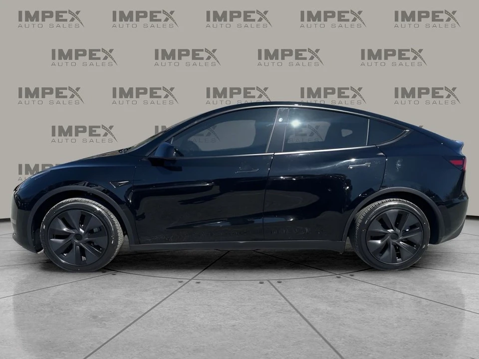 2025 Tesla Model Y - Image 2 of 21