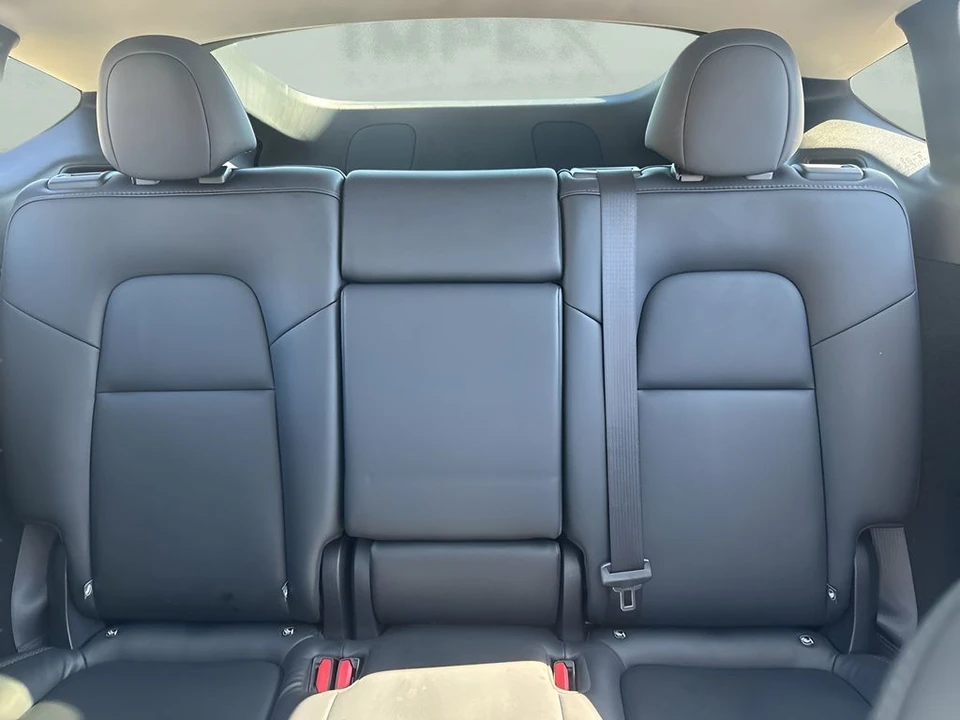 2025 Tesla Model Y - Image 12 of 21