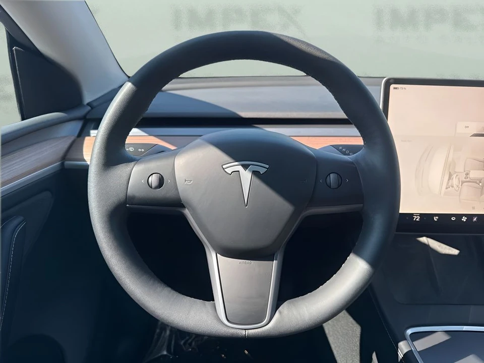 2025 Tesla Model Y - Image 15 of 21
