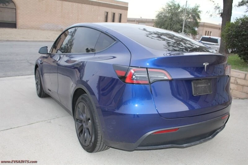 2025 Tesla Model Y - Image 5 of 21