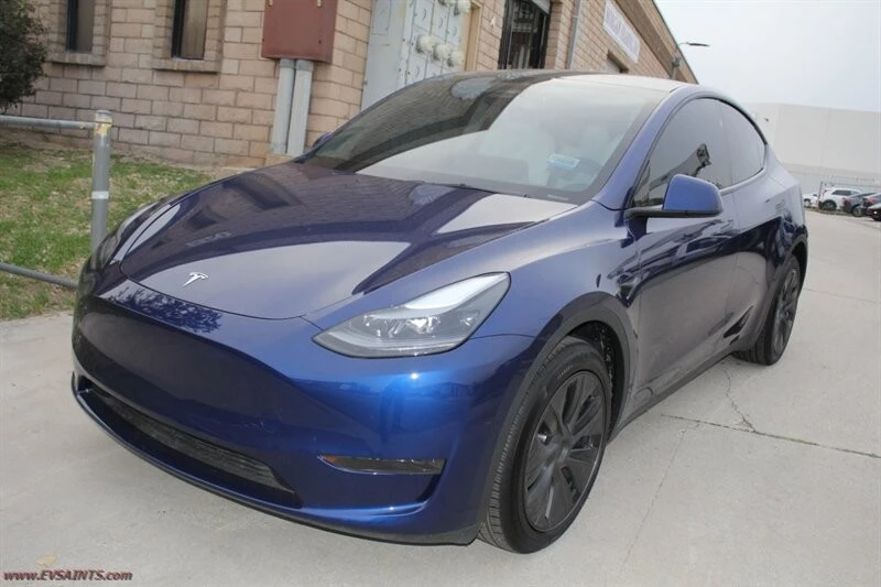 2025 Tesla Model Y - Image 3 of 21