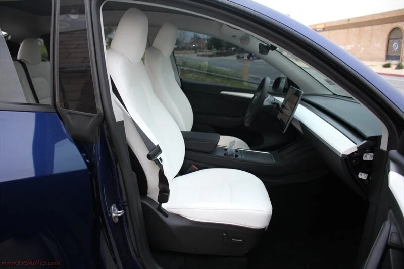 2025 Tesla Model Y - Image 12 of 21