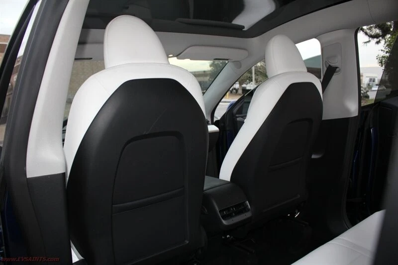 2025 Tesla Model Y - Image 16 of 21