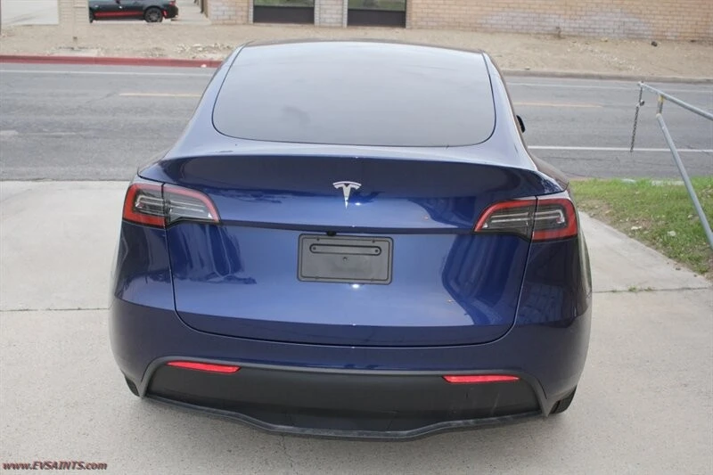 2025 Tesla Model Y - Image 7 of 21