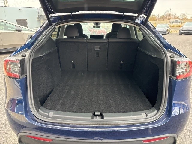 2025 Tesla Model Y - Image 18 of 21